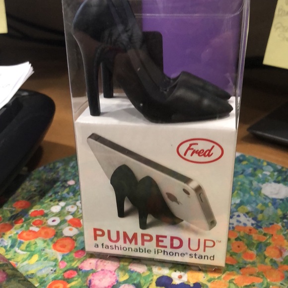 iPhone Stand - Picture 3 of 3